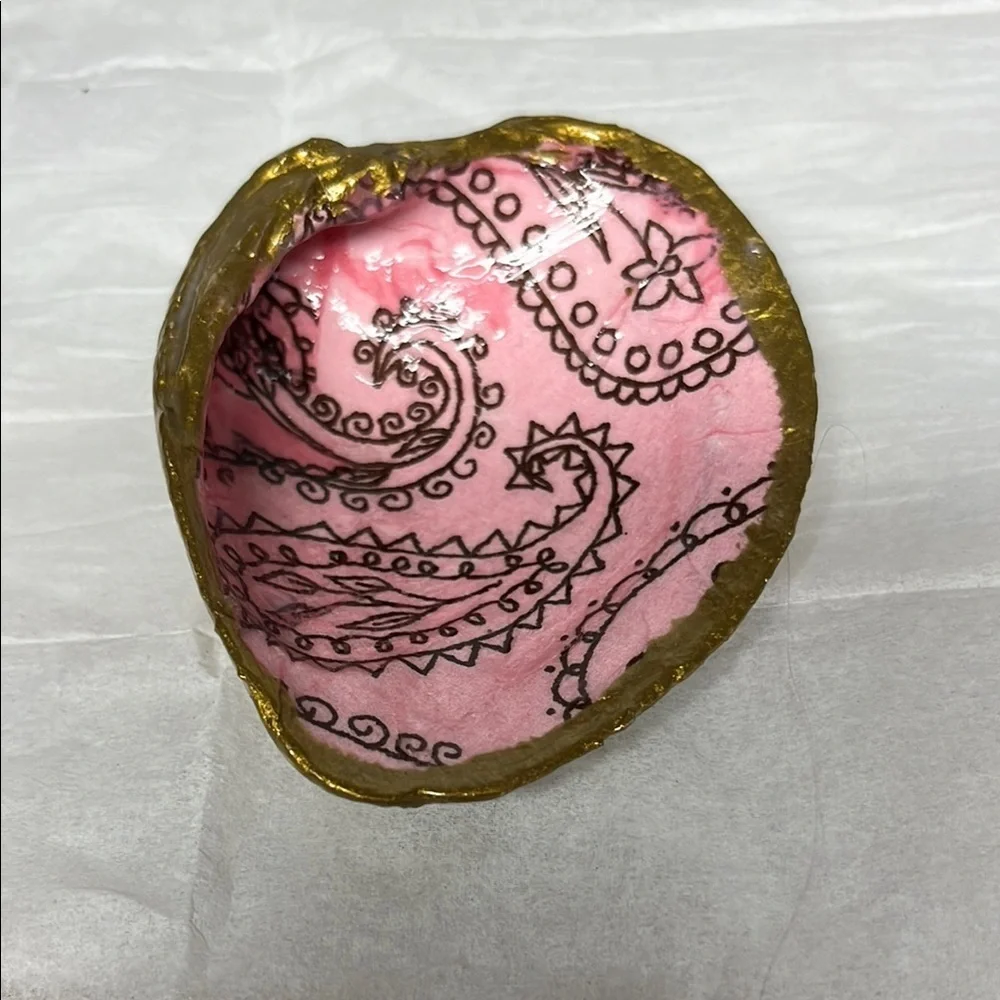 Hand Crafted Pink Shell Trinket Dish - Picture 2 of 6